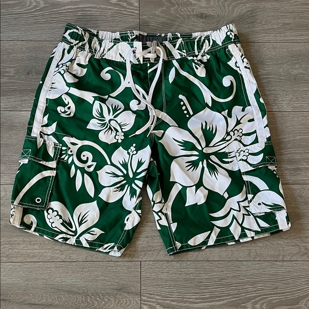 Old Navy Green and White Floral Men's Board Shorts